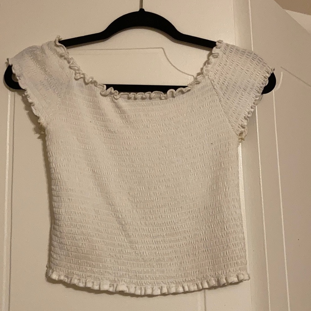 Never worn, BRAND NEW Brandy Melville shirt